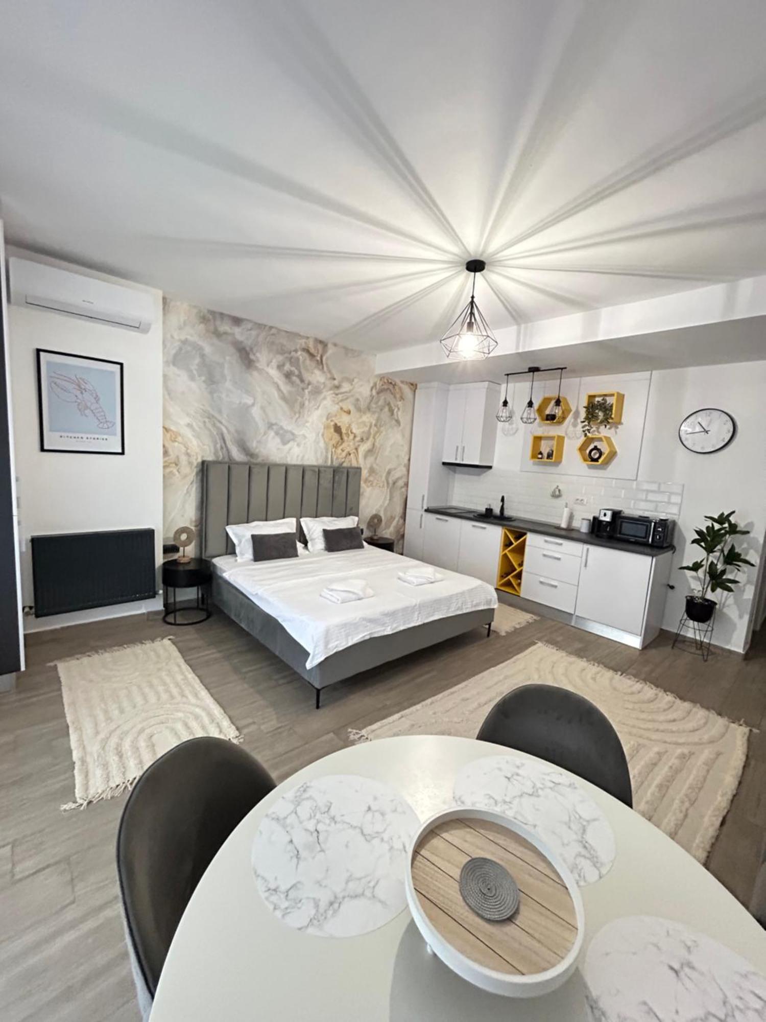 Studio 70 By Casa Del Mar ママイア エクステリア 写真